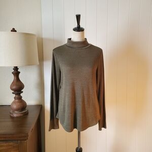 Sonoma Olive Green Women's Turtleneck Top